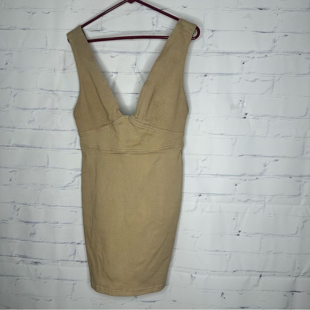 Mink Pink World small dress - brand new‎ with tags!